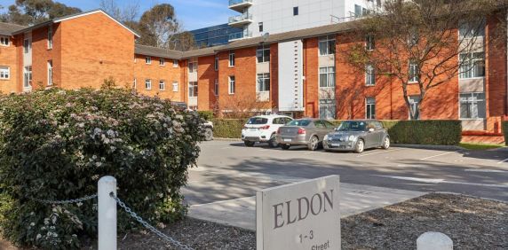 Stylish & Convenient 1-Bedroom Apartment + Study in Turner - Photo 2