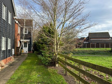 2 Bed Terraced House, Stavely Way, NG2 - Photo 5