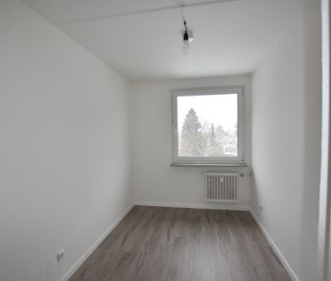 Helle 4-Zimmer-Wohnung+ 2 Balkone + Gäste-WC in Bad Schwartau - OTT... - Foto 4