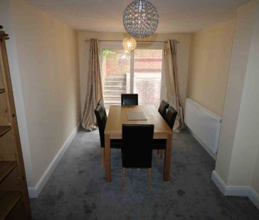 Price £1,895 pcm - Available Now - Part Furnished - Photo 3
