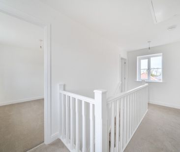 River Bank Close, Northampton, Upton - Photo 6