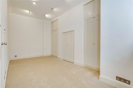 Prince of Wales Drive, London, SW11 flat to rent - Photo 5
