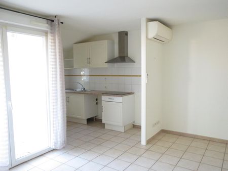 Location Appartement 2 pièces 45m² ALBI 81000 - Photo 4