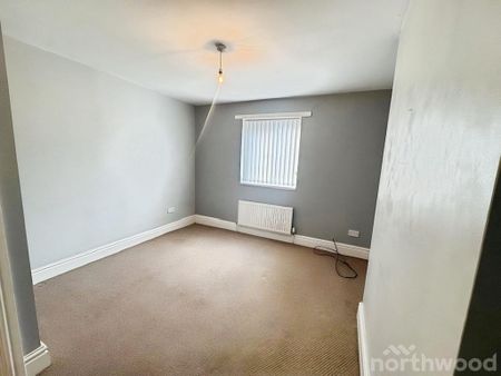 3 bedroom terraced house to rent - Photo 5