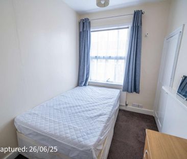 4 bedroom house of multiple occupation to rent - Photo 5