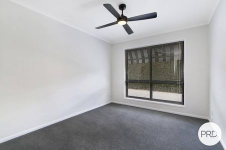 6 MONTH LEASE ONLY! - Photo 2