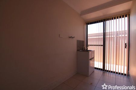 “PHOTOS DON'T DO ME JUSTICE! A MUST SEE!” - Photo 2