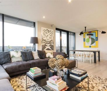 2 bedroom penthouse to rent - Photo 2