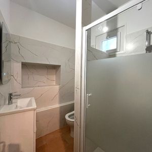 BOULBON - Maison de village avec jardin en face., - Photo 2