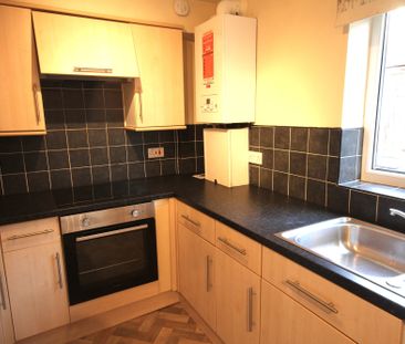 Emmanuel Street, Preston - Photo 6