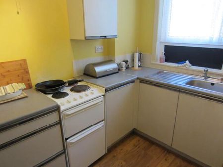 1 bedroom flat to rent - Photo 5