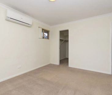 Queens Park - Photo 3