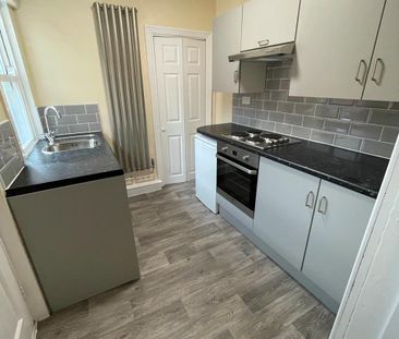 1 Bed Flat, Landseer Avenue, LS13 - Photo 6