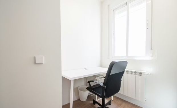 Calle de Santa Feliciana, Madrid, Community of Madrid 28010 - Photo 1