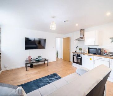 2 Bed Flat, Rivermill Court, LS5 - Photo 2