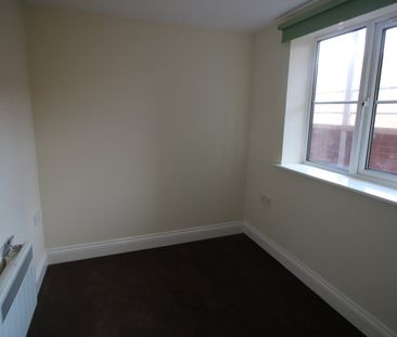 2 Bed Flat, Breckhill Road, NG3 - Photo 3