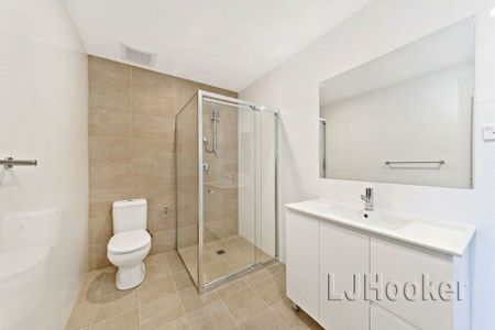 MODERN LIVING - PERFECTLY POSITIONED IN A1 HOMEBUSH VILLAGE LOCATION - Photo 3