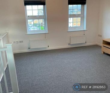 2 bedroom maisonette to rent - Photo 2