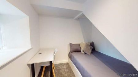 5 bedroom property to rent in Manchester - Photo 3