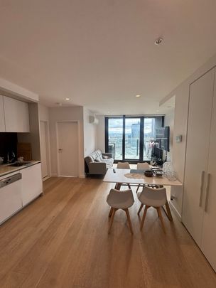 Docklands - Photo 1