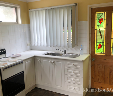 27 Fiona Street Point Clare - Photo 3