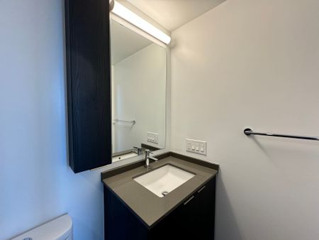 For Lease - 86 Dundas Street Unit# 1110, Mississauga, Ontario - Photo 4