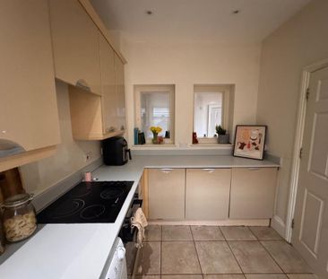 2 bedroom flat to rent - Photo 6