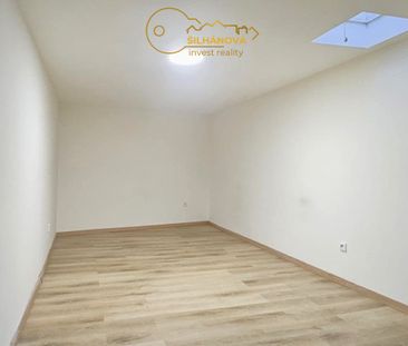 Pronájem bytu 2+1 70 m² - Photo 1