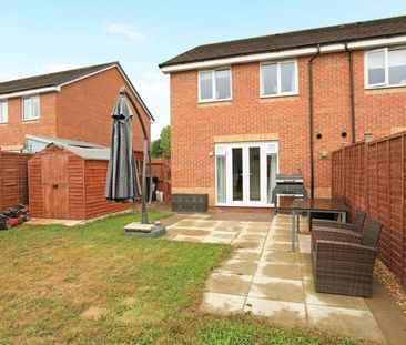 3 bedroom semi-detached house to rent - Photo 1
