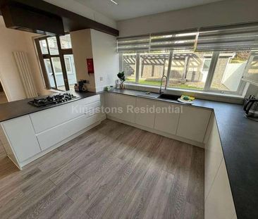 Cyncoed Crescent, Cyncoed, CF23 - Photo 6