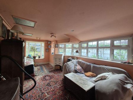 2 bedroom semi-detached house to rent - Photo 4