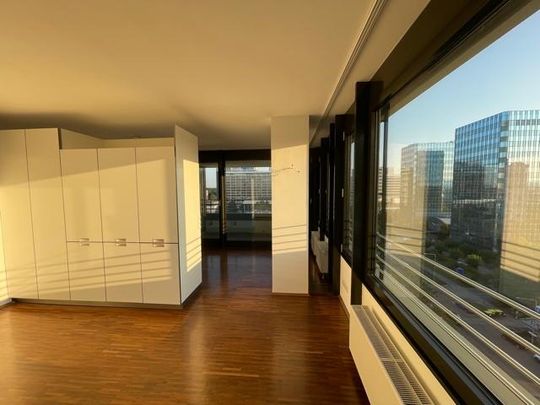 ÜBER DEN DÄCHEN VON FRANKFURT - SKY-APPARTEMENT - Photo 1