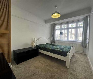 Fairview Avenue, Rainham, RM13 - Photo 6