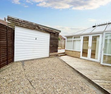 2 bedroom semi-detached house to rent - Photo 6
