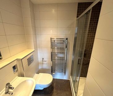 2 bedroom flat to rent - Photo 6