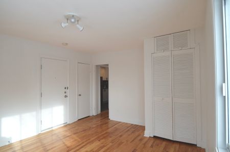 Condo for rent, Montréal (Côte-des-Neiges/Notre-Dame-de-Grâce) - Photo 2