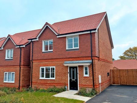 4 bedroom detached house to rent - Photo 2