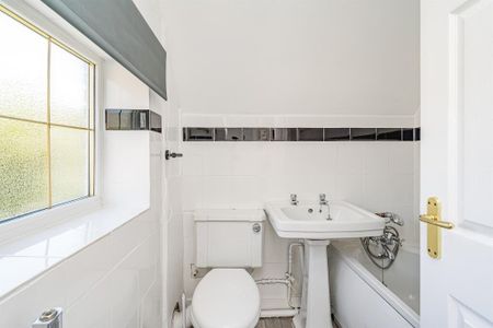 2 bedroom semi-detached house to rent - Photo 5