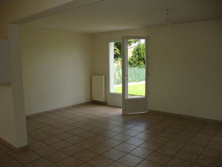 Location Maison 4 pièces 92m² - Photo 2