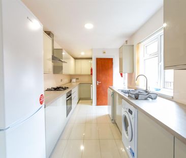 6 bed maisonette to rent in Doncaster Road, Sandyford, NE2 - Photo 2