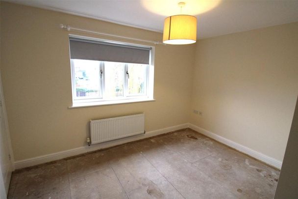 3 bedroom end of terrace house to rent - Photo 1