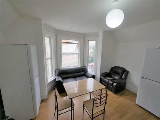 6 bedroom house share to rent - Photo 1