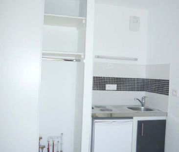 Location Appartement 1 pièce 19m² - Photo 2