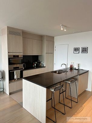 Prachtig dakappartement met 2 slaapkamers, ruim terras en garage. - Foto 1