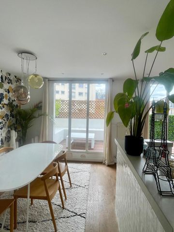 Location Appartement 5 pièces 108m² PARIS 15ème - Photo 4