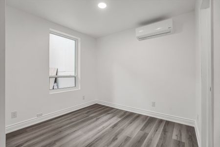For Lease - 2820 Danforth Avenue Unit# 301, Toronto, Ontario - Photo 2
