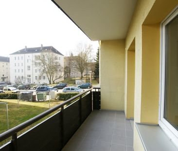 ++ Helle Erdgeschoss-Oase mit Wohlfühl-Balkon ++ - Photo 1