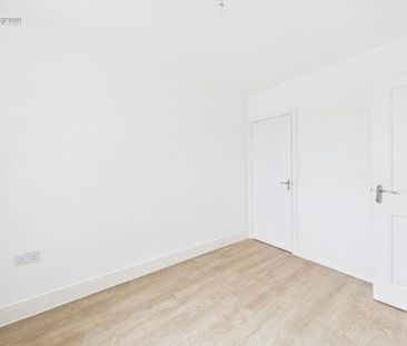 4 bedroom detached house to rent - Photo 4