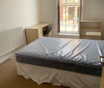 7 Bed Student Accommodation - Photo 5