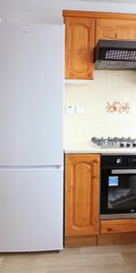 3 bedroom flat to rent - Photo 3